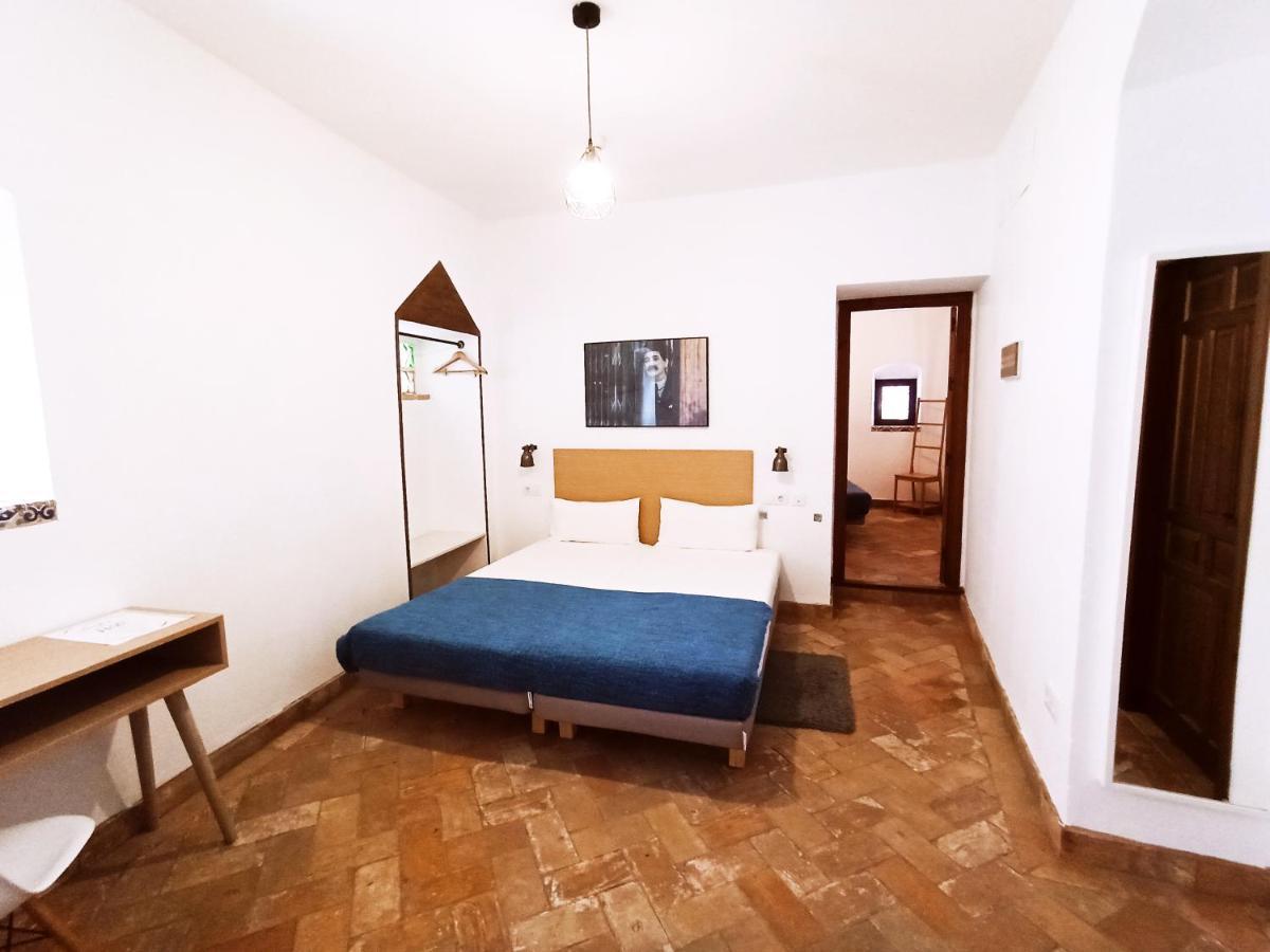 Frenteabastos Suites Cafe Hostal & Apartments Carmona  Exterior foto
